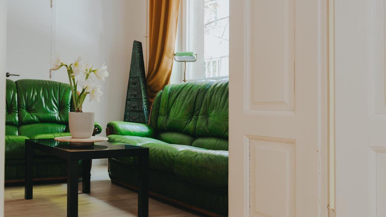 Salon Apartment In Dorcol Historical Белград Екстериор снимка